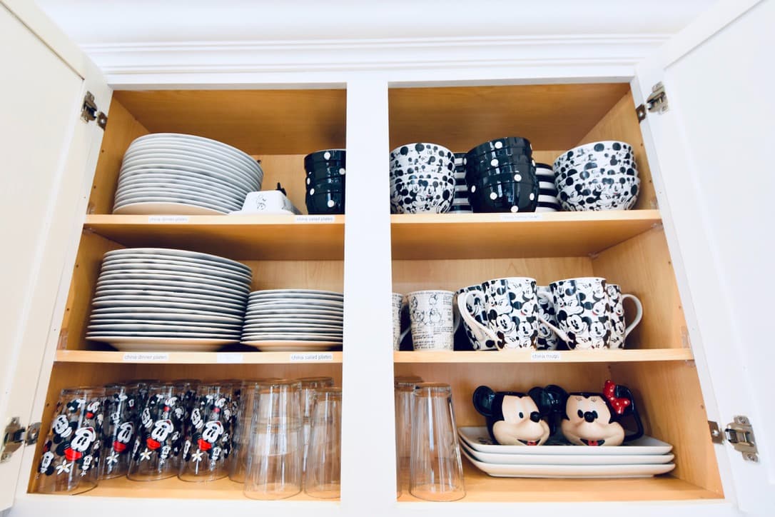 Every meal is a party with Mickey and Minnie themed dish- and serve-ware for the whole family!!!  So fun, with Mickey waffles in the morning, or anytime of day!   For younger kids, you'll find loads of Disney plasticware (bowls, cups, plates, bibs)!