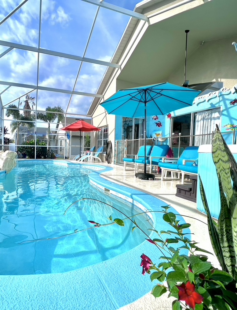 Soak up the sunshine in King Triton's private pool and spa.  Both are ALWAYS HEATED to YOUR comfort, at no extra charge!