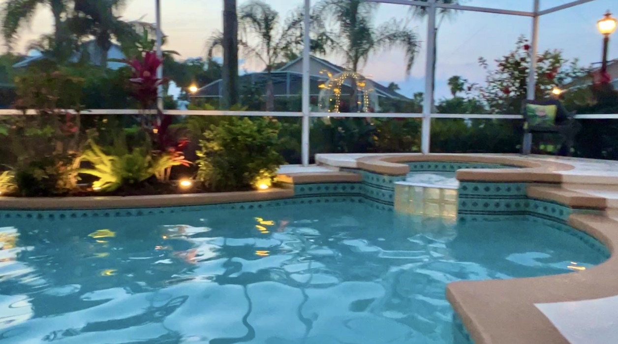 Relax and play with family under romantic night lighting in the hot spa (pool heat and spa are always included FREE)!